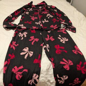 Kate Spade bow pajama set